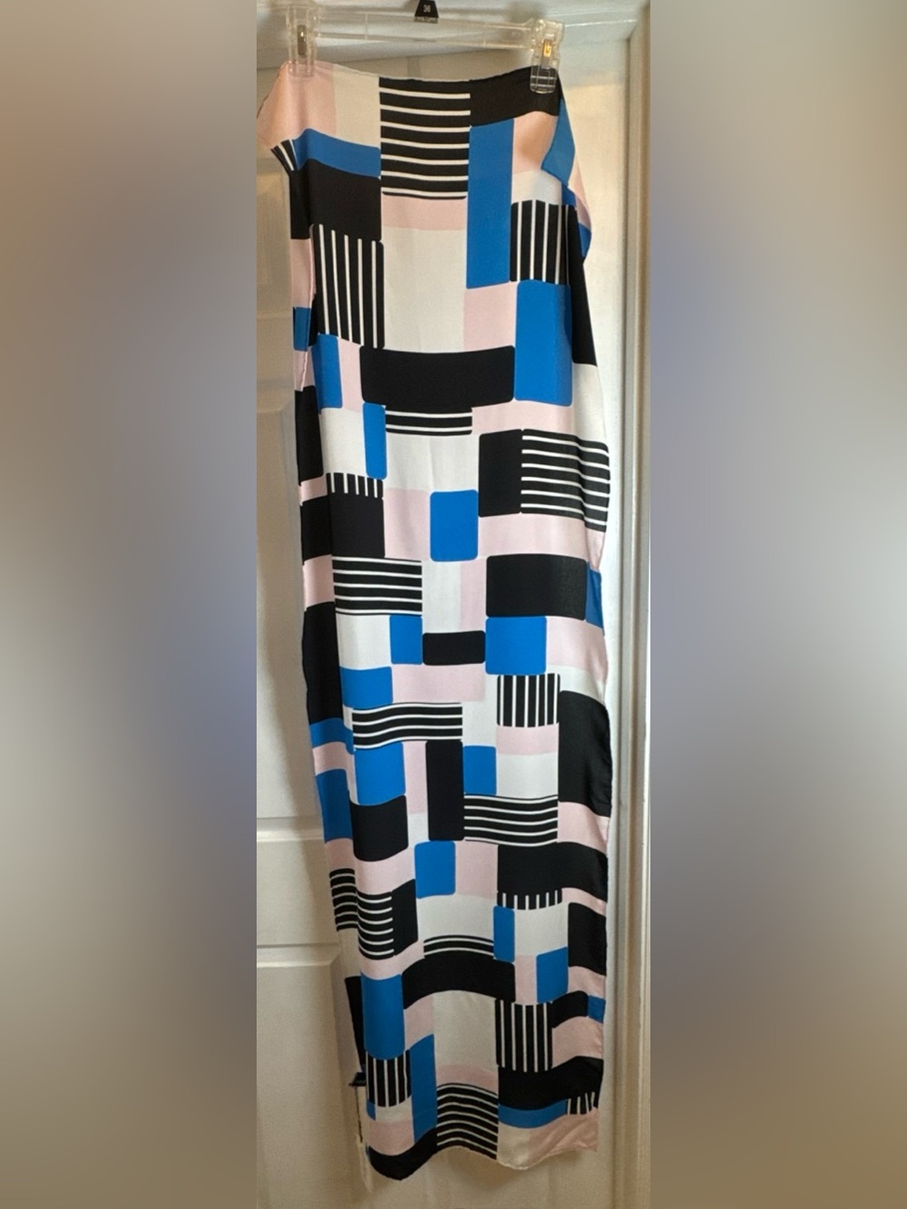 Carlisle Geometric Block 100% Silk Rectangular Scarf Rolled Edges NWT $175 60x20